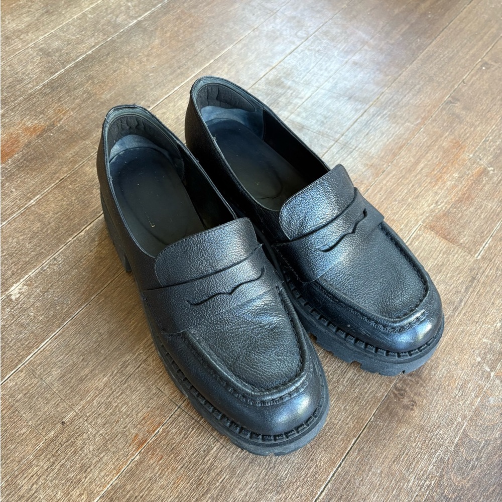 Seychelles Black Leather Loafers